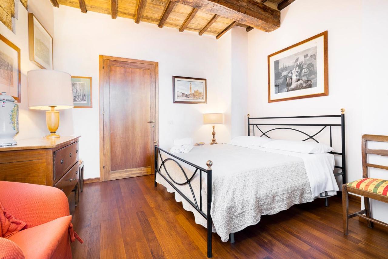 The Balcony Suite - Affaccio Su Piazza Del Campo เซียนา ภายนอก รูปภาพ