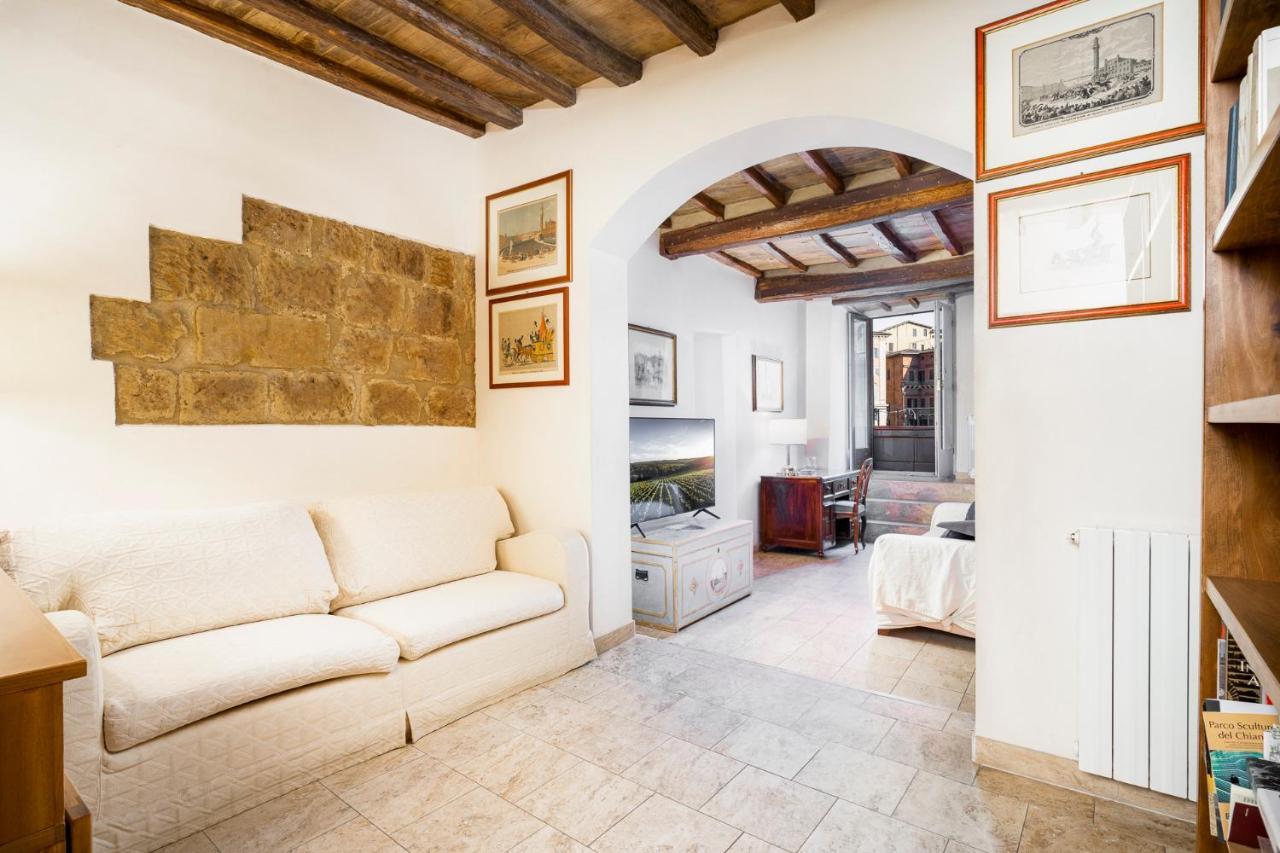The Balcony Suite - Affaccio Su Piazza Del Campo เซียนา ภายนอก รูปภาพ